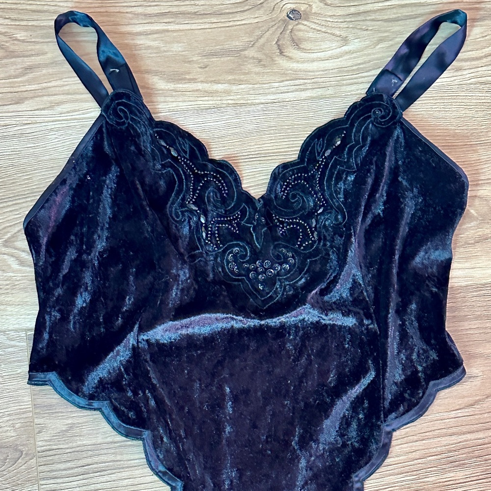 Vintage Victoria's Secret Crushed Velvet Body Suit - Size L